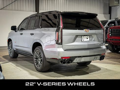 Used 2024 Cadillac Escalade V AWD/4WD image 6