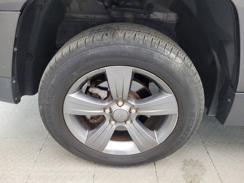 Used 2015 Jeep Patriot High Altitude image 31