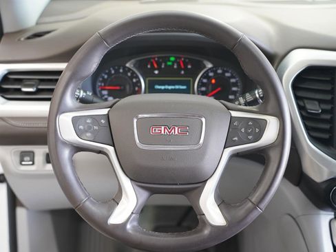 Used 2023 GMC Acadia SLT FWD image 12