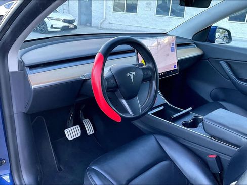 Used 2020 Tesla Model Y Performance AWD/4WD image 2