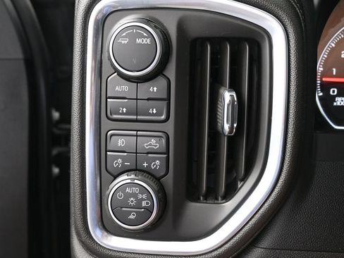 Used 2022 Chevrolet Silverado 1500 LT Trail Boss w/ Safety Package AWD/4WD image 35