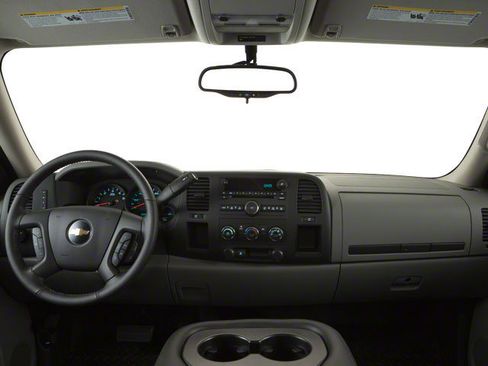 Used 2013 Chevrolet Silverado 1500 LT AWD/4WD image 10