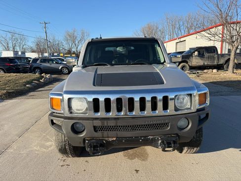 Used 2006 HUMMER H3 image 2