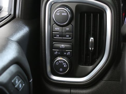 Used 2020 Chevrolet Silverado 1500 LT w/ All-Star Edition image 17