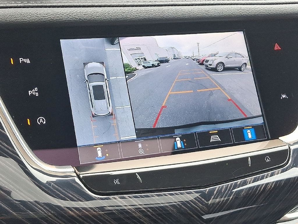 Used 2025 Cadillac XT6 Premium Luxury w/ Technology Package AWD/4WD image 20