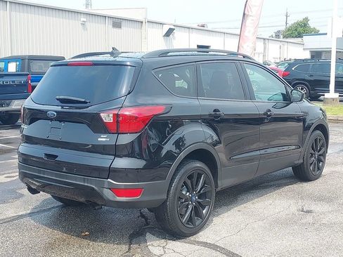 Used 2019 Ford Escape SE AWD/4WD image 5