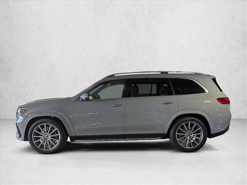 New 2026 Mercedes-Benz GLS 580 4MATIC image 4
