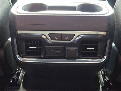 Used 2021 GMC Sierra 1500 AT4 AWD/4WD image 15