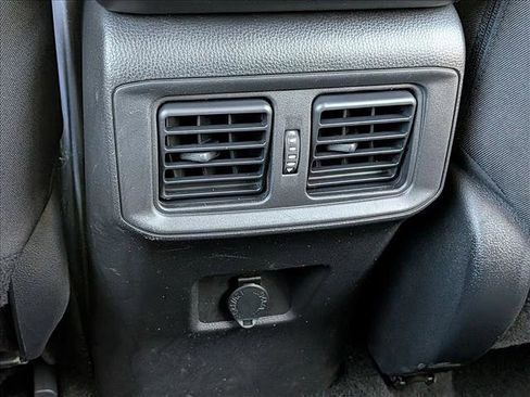 Used 2025 Toyota RAV4 LE AWD/4WD image 18