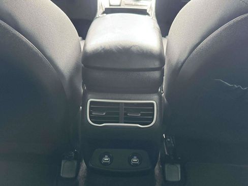 Used 2022 Hyundai Santa Fe SEL w/ Convenience Package FWD image 44