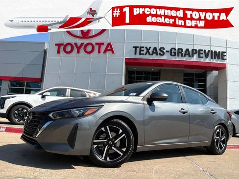 Used 2025 Nissan Sentra SV FWD image 1