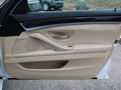 Used 2015 BMW 528i Sedan image 13