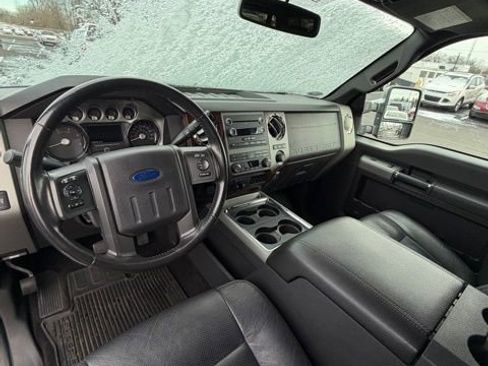 Used 2012 Ford F250 Lariat w/ Chrome Pkg image 14
