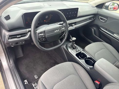 Used 2025 Kia K4 FWD image 23