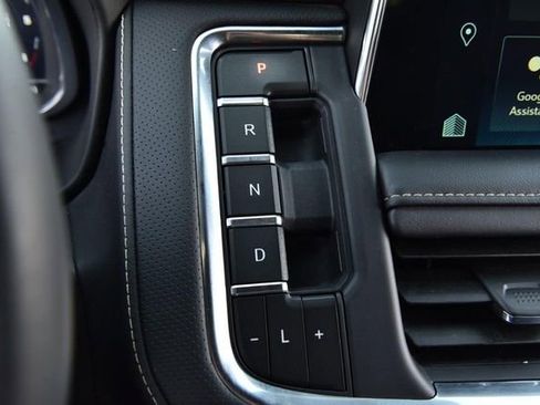 Used 2024 Chevrolet Tahoe Premier image 15