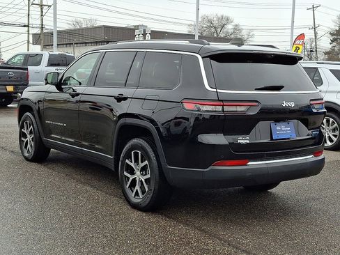 Used 2023 Jeep Grand Cherokee L Limited w/ Luxury Tech Group II image 7