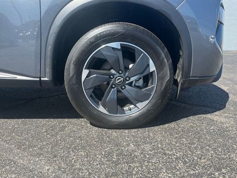 Used 2025 Nissan Rogue SV AWD/4WD image 28