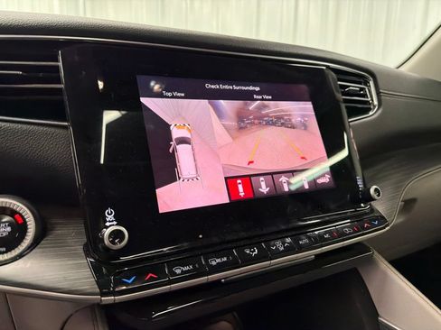 Used 2024 Jeep Wagoneer Series II w/ Convenience Group I AWD/4WD image 22