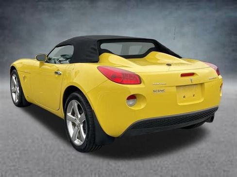 Used 2007 Pontiac Solstice Convertible w/ Premium Package image 17