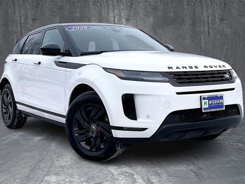 Used 2026 Land Rover Range Rover Evoque S image 3