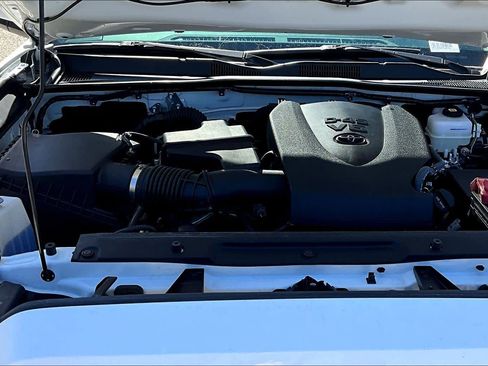 Used 2023 Toyota Tacoma TRD Off-Road AWD/4WD image 30