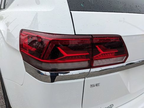 Certified 2022 Volkswagen Atlas SE image 38