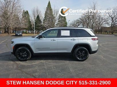 Used 2025 Jeep Grand Cherokee Altitude