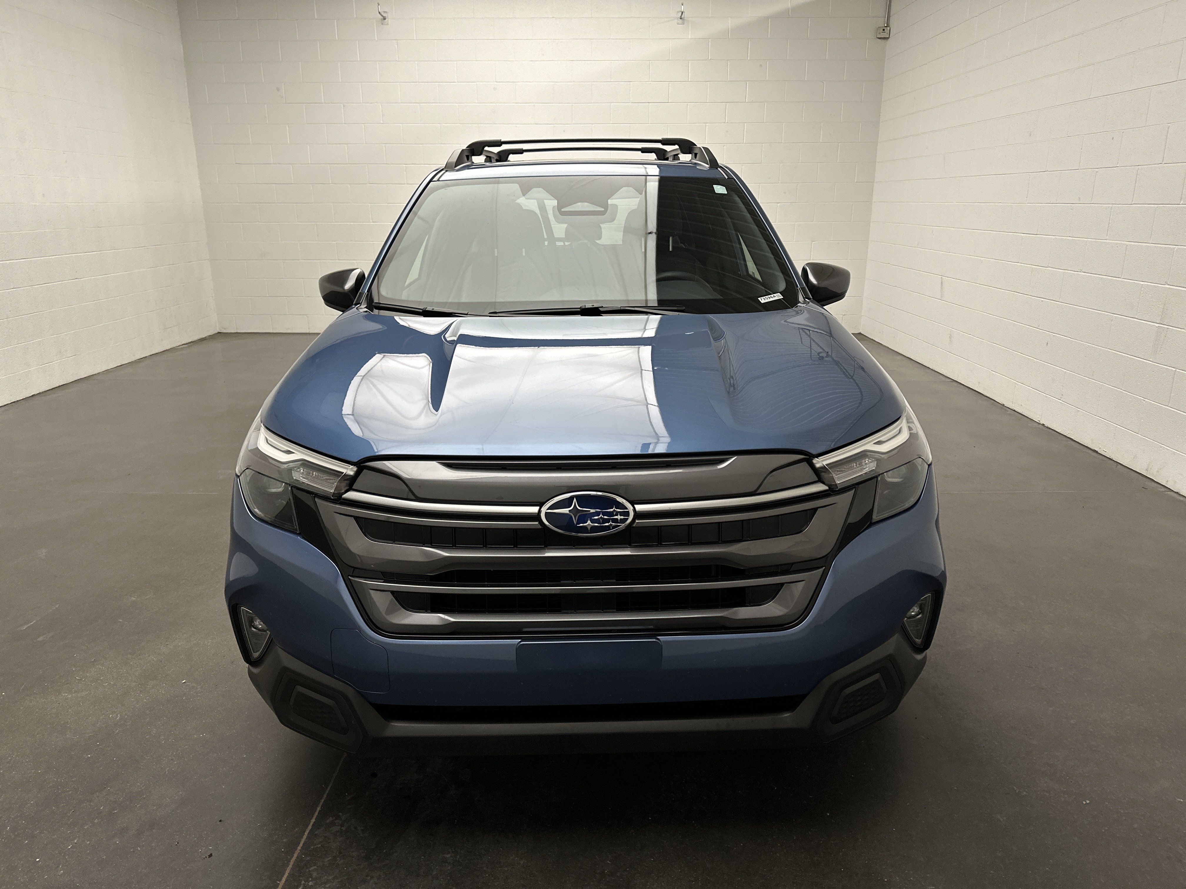 Used 2025 Subaru Forester Premium w/ Convenience Package #1 AWD/4WD image 3