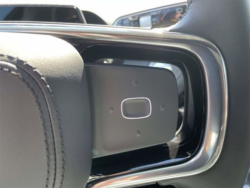 New 2026 Lincoln Nautilus Premier image 23