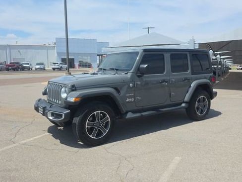 Used 2023 Jeep Wrangler Unlimited Sahara w/ Cold Weather Group AWD/4WD image 2