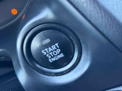 Used 2017 MAZDA MAZDA3 Sport FWD image 7