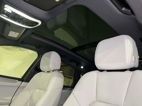 New 2026 Porsche Macan AWD/4WD image 19