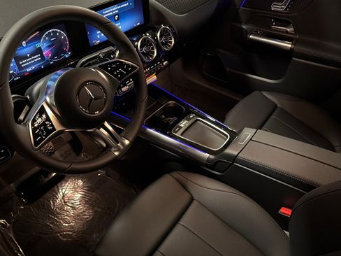 New 2026 Mercedes-Benz GLA 250 image 9