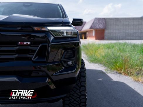 Used 2024 Chevrolet Colorado Z71 w/ Z71 Convenience Package 2 image 6