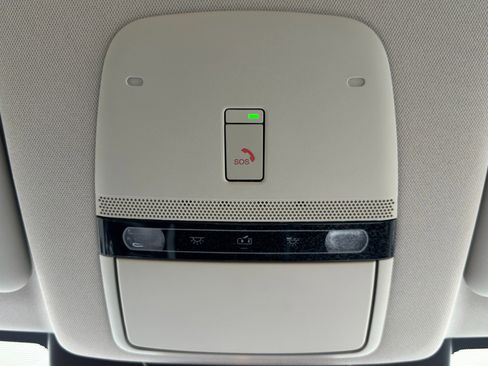 Used 2020 GMC Terrain SLE w/ Driver Convenience Package image 57