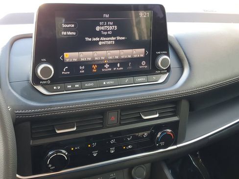 Certified 2023 Nissan Rogue S FWD image 22