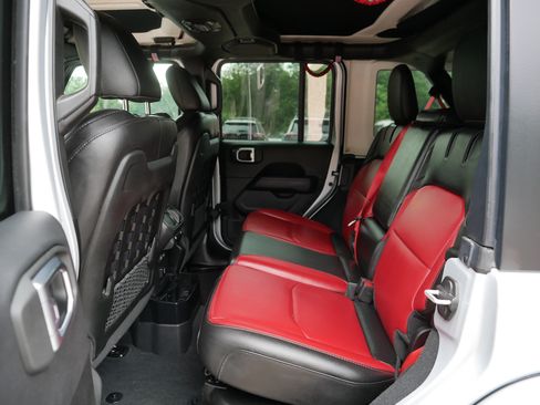 Used 2023 Jeep Wrangler Unlimited Rubicon 4xe AWD/4WD image 36