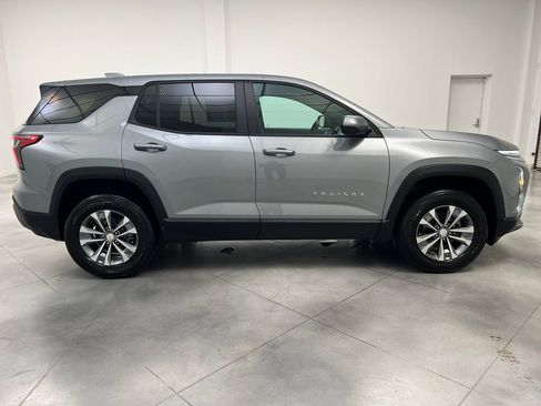 Used 2026 Chevrolet Equinox LT FWD image 8