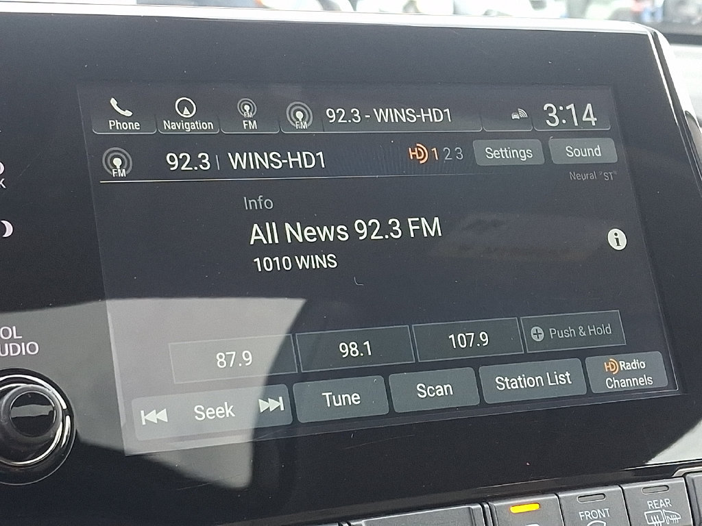 Used 2023 Honda Odyssey Elite image 17