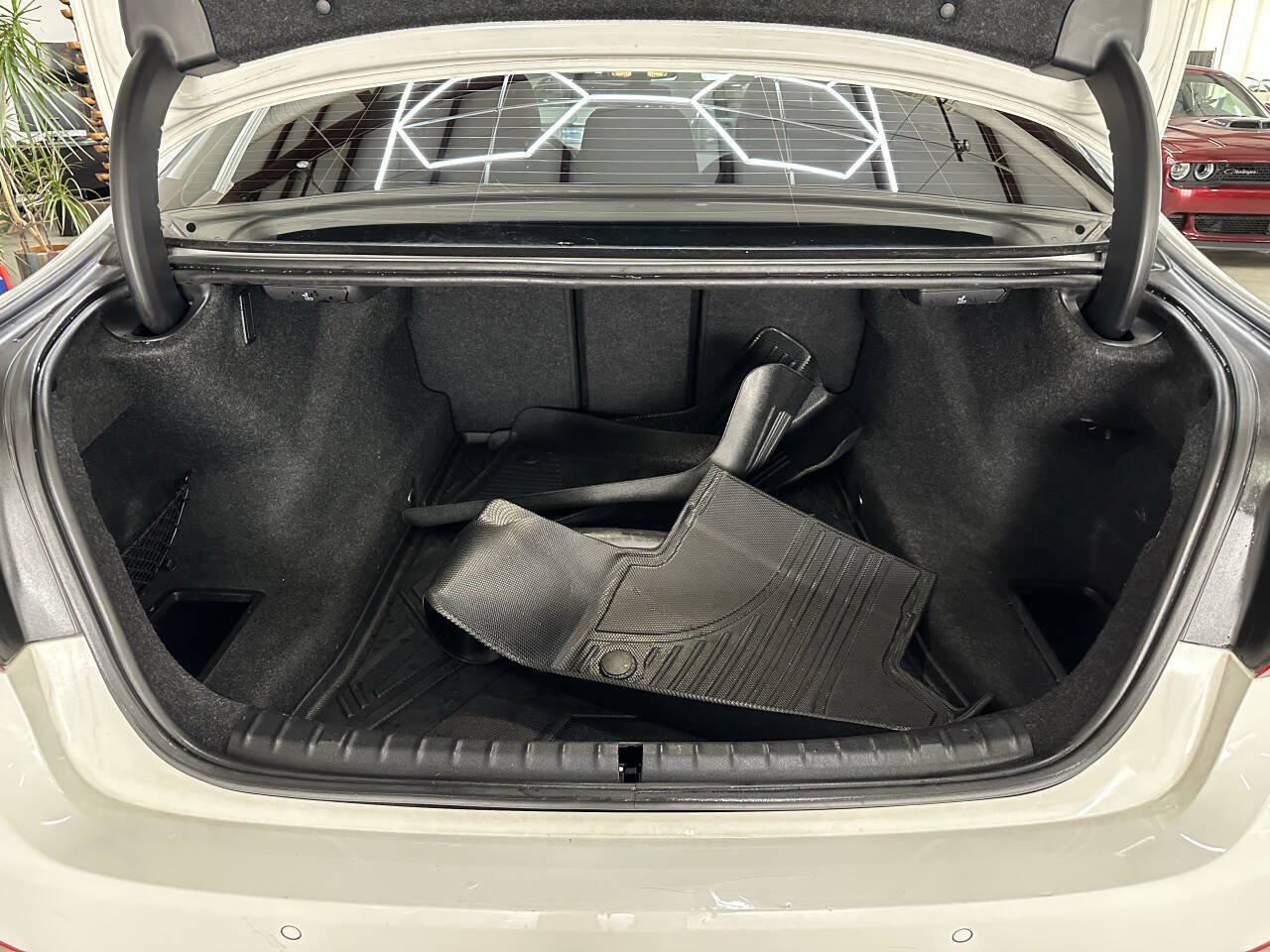 Used 2020 BMW 530i w/ Convenience Package RWD image 8