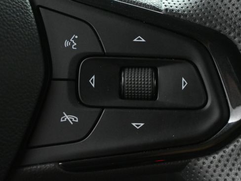 Used 2023 Chevrolet TrailBlazer LT FWD image 18