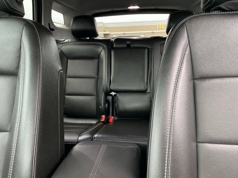 Used 2024 GMC Terrain SLT w/ Infotainment Package II AWD/4WD image 24