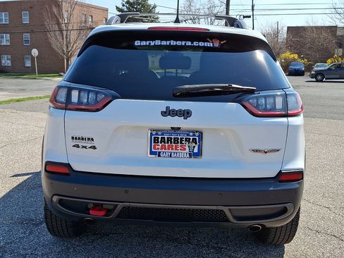 Used 2019 Jeep Cherokee Trailhawk image 5