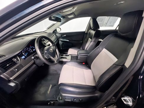 Used 2012 Toyota Camry SE image 14