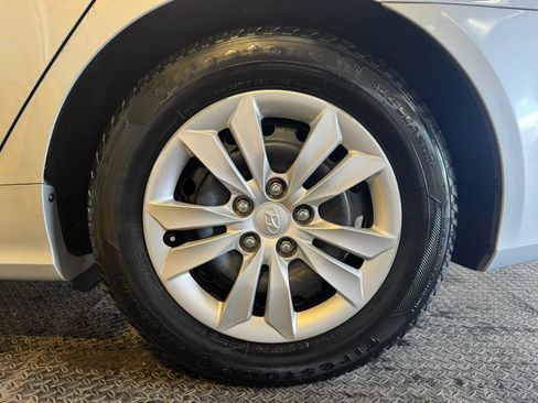 Used 2011 Hyundai Sonata GLS FWD image 30