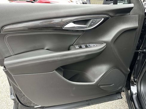 Used 2022 Buick Envision Preferred w/ Safety Package FWD image 16