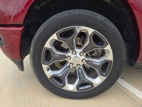 Used 2019 RAM 1500 Limited RWD image 28