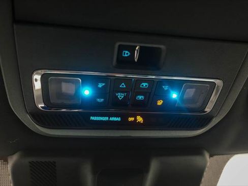 Used 2022 Ford F150 Lariat w/ Equipment Group 502A High AWD/4WD image 17