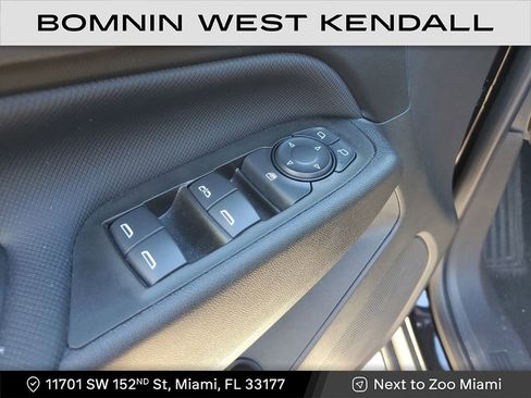 Used 2023 Chevrolet Equinox RS image 24