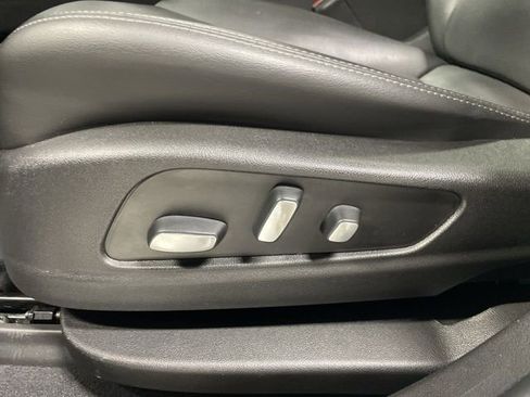 Used 2021 Cadillac XT5 Premium Luxury image 12